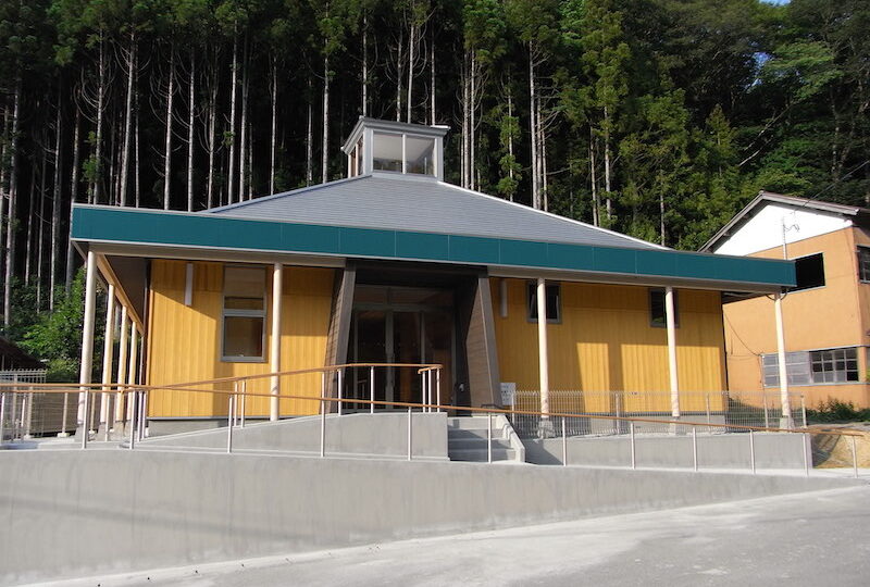 鹿折金山資料館